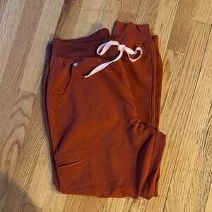 Figs Jogger Women's Rust Scrub Pants with Pink Drawstring